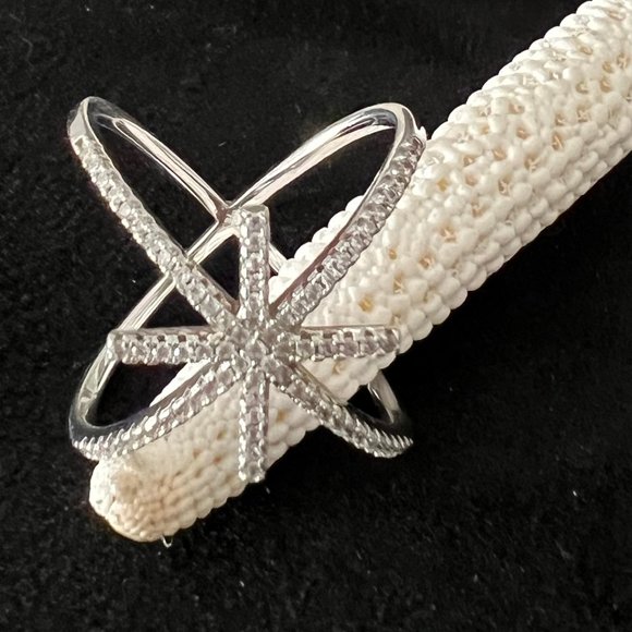 Stella & Dot Criss-Cross Pave Ring - Picture 1 of 5